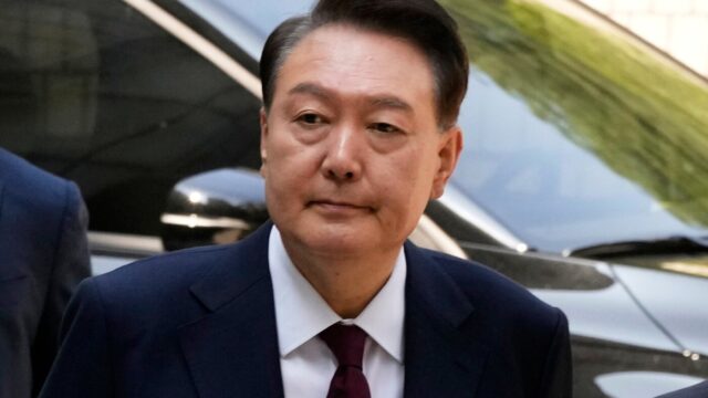 O-presidente-deposto-da-Coreia-do-Sul-Yoon-foi-condenado.com2F172F1b2Fdf8e9f4f499d99ca7c68346667f42Fap26008.jpeg