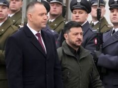 O presidente polonês Karol Nawrocki retirou a Ordem da Águia Branca de Volodymyr Zelensky