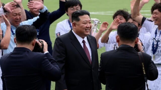 O-temido-ditador-Kim-Jong-Un-ri-muito-pela-primeira.jpg