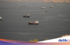 Os militares dos EUA estão em alerta depois que o Irã anunciou o novo fechamento do Estreito de Ormuz.