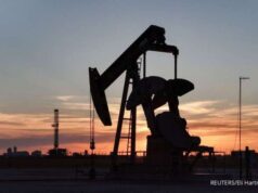 Os preços do petróleo caem depois de Trump dizer que as negociações com o Irão estão em curso.