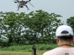Para contrariar a China e as suas ambições, Taiwan está a treinar os seus cidadãos para pilotar drones, tirando lições da guerra na Ucrânia e ajudando-os a “passar de uma defesa passiva para um papel mais activo”.