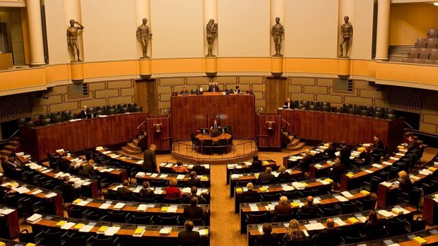 Parlamento-finlandes-aprova-levantamento-da-proibicao-total-de-armas-nucleares.jpg