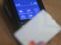 Pesquisa do Bundesbank: os alemães costumam pagar sem dinheiro