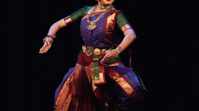 R-Muralidharan-explica-a-dimensao-ritmica-de-Bharatanatyam.jpeg