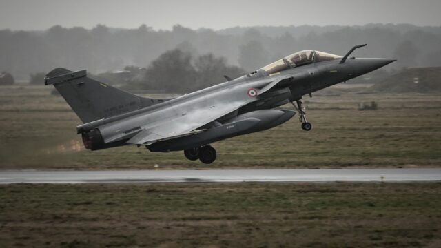 Rafales-franceses-da-OTAN-abateram-um-drone-perdido-na-Letonia.jpeg