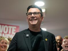 Reino Unido: Eleitores votaram em eleições cruciais para o próximo primeiro-ministro