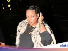 Rihanna exibe pulseira de diamantes presenteada pela família Ambani no valor de Rs 4,5 bilhões