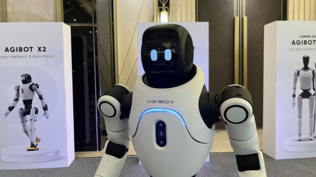 Robos-humanoides-baseados-em-IA-da-China-iniciam-‘invasao-da.png