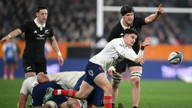 Rugbi-Franca-A-Inglaterra-em-Vannes-Nolan-Le-Garrec.webp