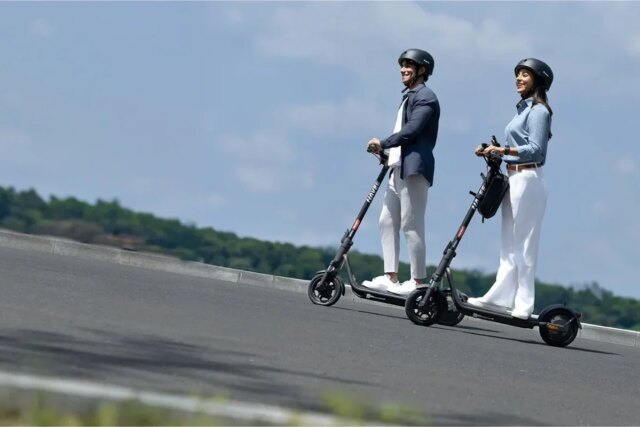 Scooters-eletricas-da-China-pegaram-oficialmente-a-estrada-na-Indonesia.jpg