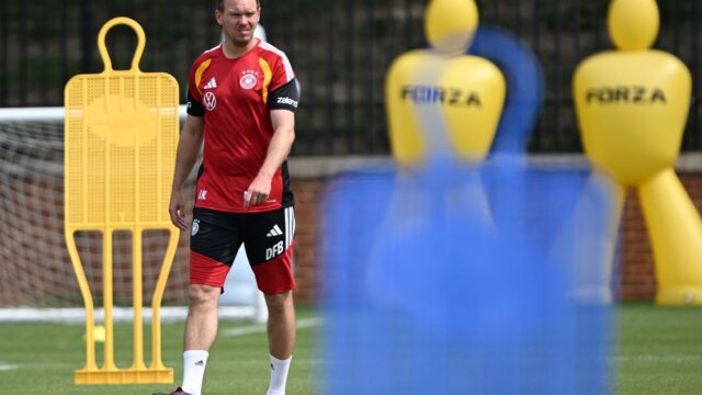 Selecao-Nacional-de-Futebol-Proteja-o-gramado-Nagelsmann-treinou-no.jpg