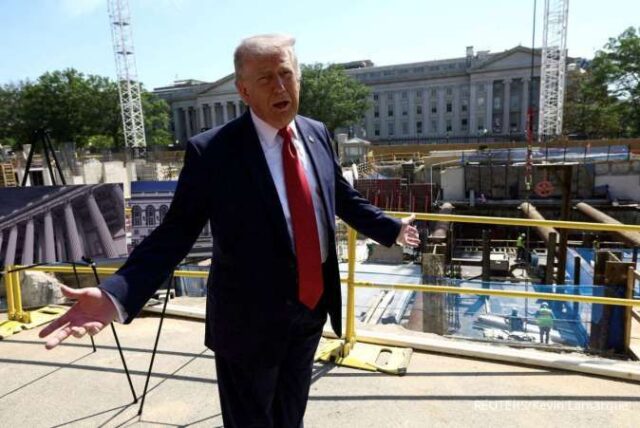 Trump-organiza-evento-do-UFC-no-gramado-da-Casa-Branca.jpg