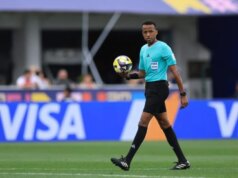 Visto negado pelos EUA, árbitro somali Omar Artan colhe dinheiro da FIFA