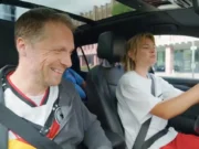 Você também pode se divertir – Oliver Pocher é um convidado do BILD Quiz Taxi
