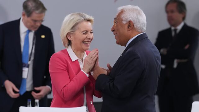 Von-der-Leyen-diz-que-agora-e-o-momento-de.jpg