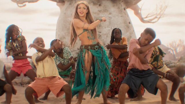 Waka-Waka-continua-vivo-Shakira-e-Ghetto-Kids-de-Uganda.jpg